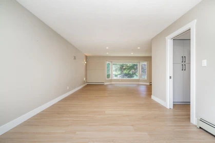 Kitchen Island Photo of 25016 59 Avenue, Langley, BC