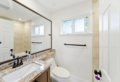 Hot Tub / Spa Photo of 16 8631 No. 3 Road, Richmond, BC