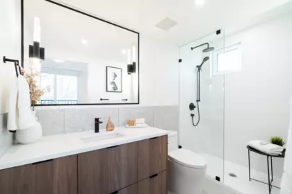 Mudroom Photo of 103 1550 E 3rd Avenue, Vancouver, BC