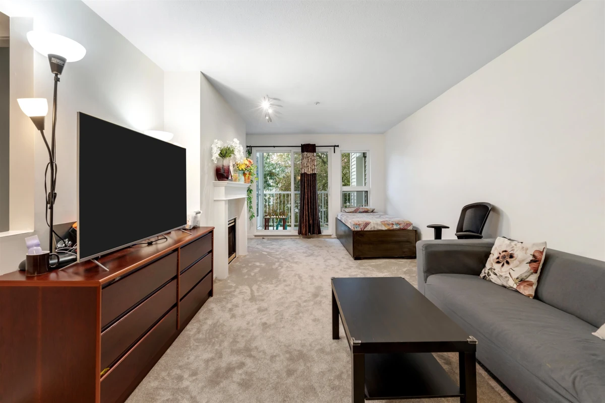 Dining Area Photo of 308 9688 148 Street, Surrey, BC
