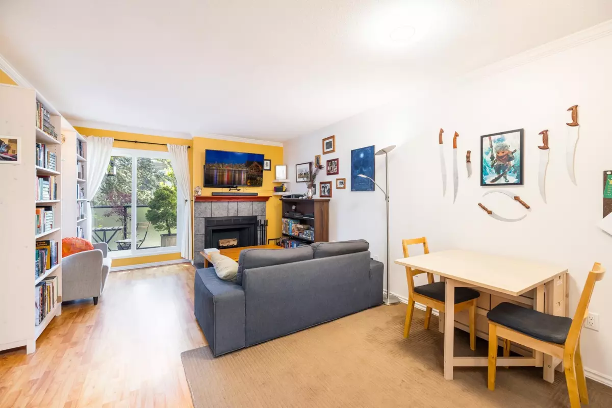 Family Room Photo of 308 2255 Eton Street, Vancouver, BC