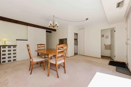 Breakfast Nook Photo of 6432 Douglas Street, West Vancouver, BC