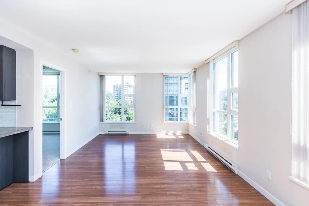 Living Room Photo of 1406 2232 Douglas Road, Burnaby, BC