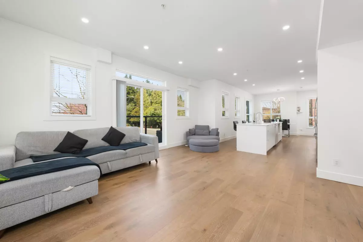 Living Room Photo of 9 19790 55a Avenue, Langley, BC