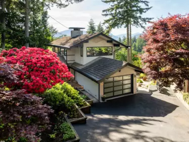 6485 Madrona Crescent, West Vancouver, BC, West Vancouver — Single Family Residence for sale