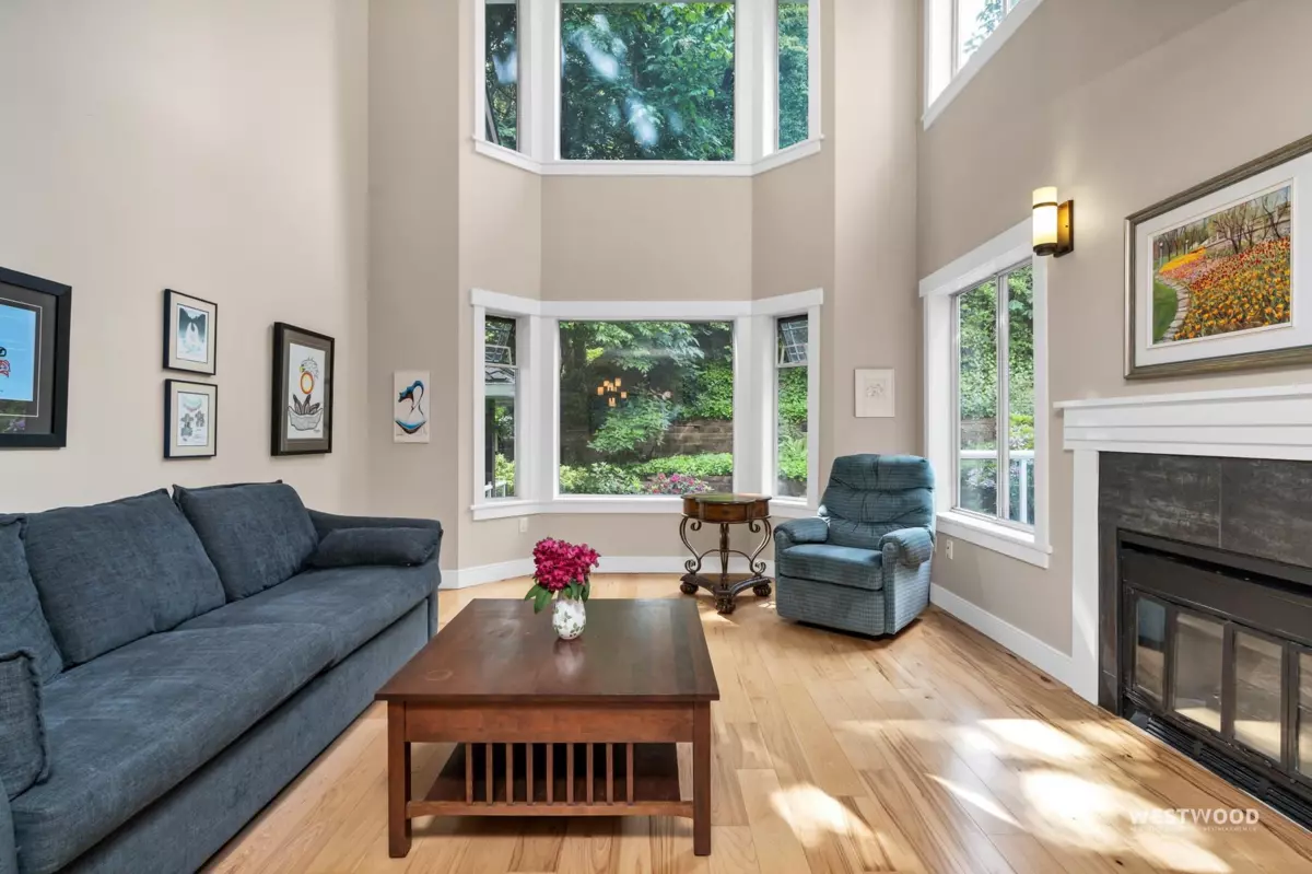 Dining Area Photo of 6 58 Richmond Street, New Westminster, BC