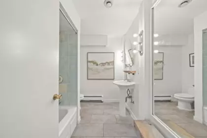 Mudroom Photo of 507 Jefferson Avenue, Coquitlam, BC