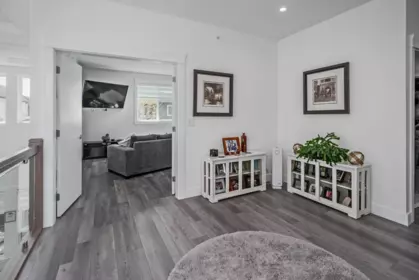 Hallway Photo of 35272 Mcewen Avenue, Mission, BC