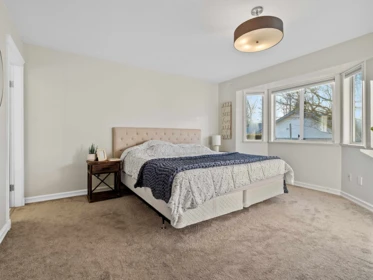 Basement Recreation Room Photo of 6323 171a Street, Surrey, BC