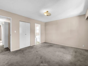 Hallway Photo of 1205 E 49th Avenue, Vancouver, BC