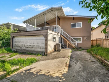 1205 E 49th Avenue, Vancouver, BC, Vancouver — Single Family Residence for sale