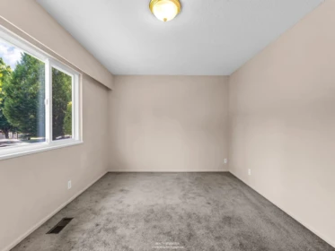 Powder Room Photo of 1205 E 49th Avenue, Vancouver, BC