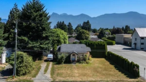 9438 Broadway Street, Chilliwack, BC