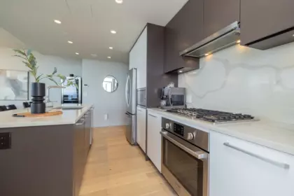 Kitchen Island Photo of 4404 567 Clarke Road, Coquitlam, BC
