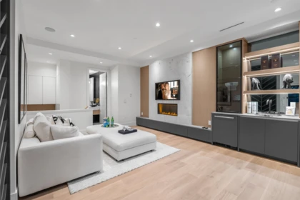 Powder Room Photo of 4346 Locarno Crescent, Vancouver, BC