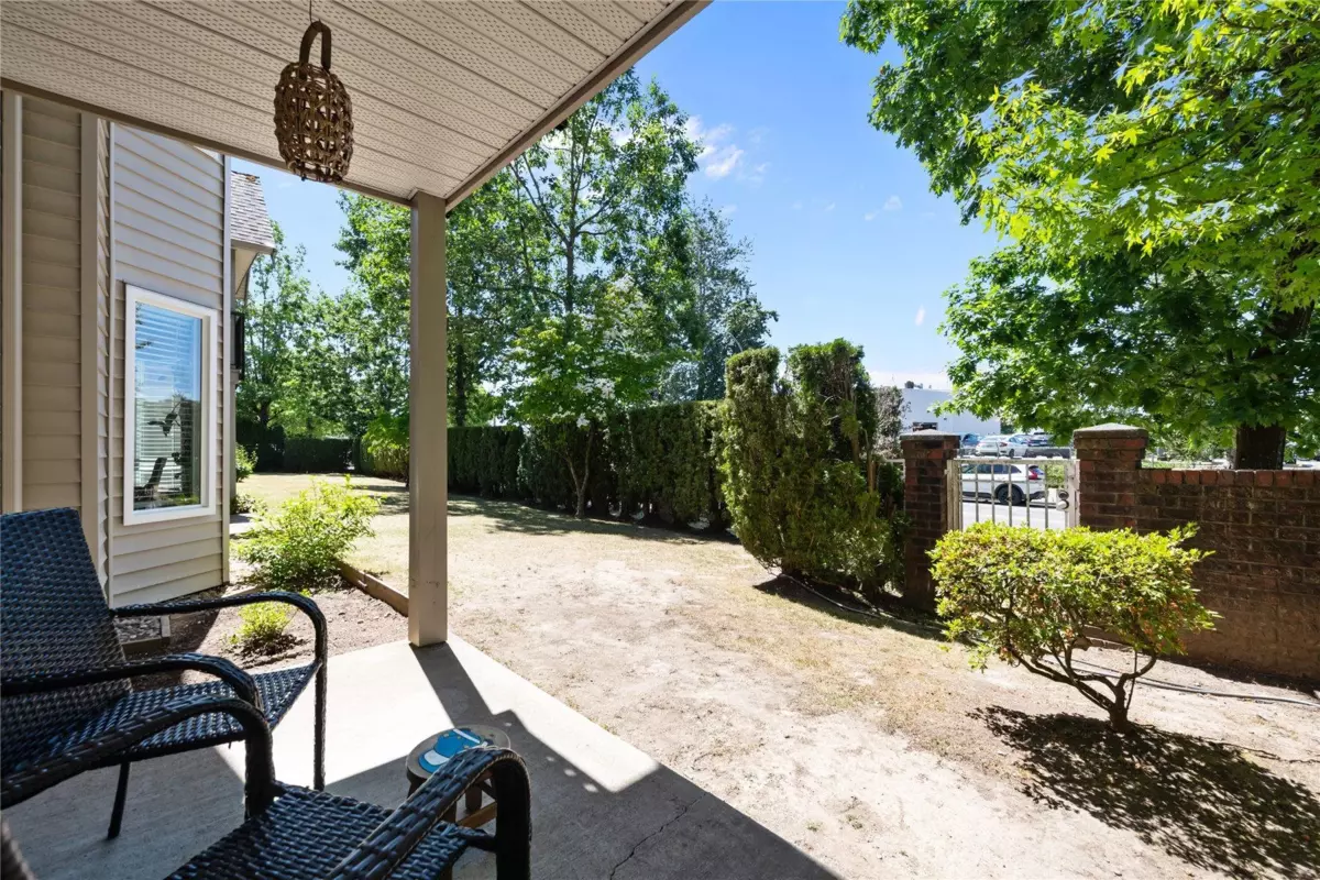 Dining Area Photo of 201 8972 Fleetwood Way, Surrey, BC
