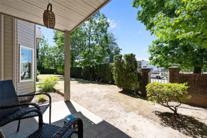201 8972 Fleetwood Way, Surrey, BC, Surrey — Townhouse for sale