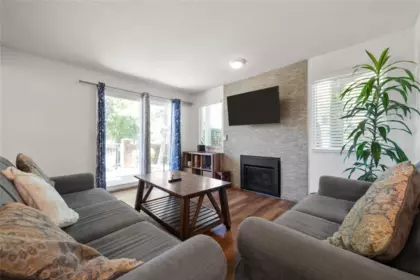 201 8972 Fleetwood Way, Surrey, BC, Surrey — Townhouse for sale