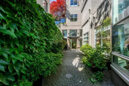 Hallway Photo of 401 1765 Marine Drive, West Vancouver, BC