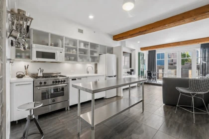 308 1275 Hamilton Street, Vancouver, BC, Vancouver — Apartment/Condo for sale