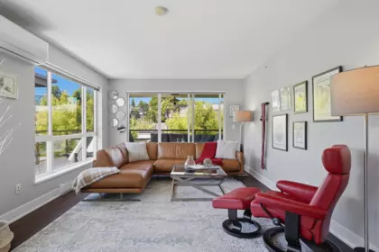 Breakfast Nook Photo of 303 15747 Marine Drive, White Rock, BC