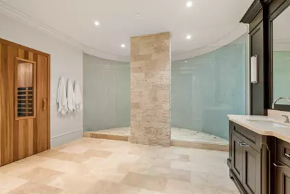 Hot Tub / Spa Photo of 2960 Palmerston Avenue, West Vancouver, BC
