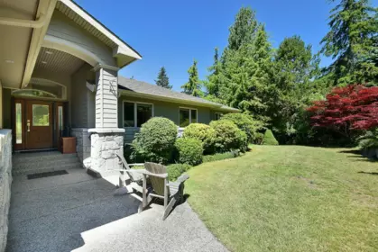 377 Harry Road, Gibsons, BC, Gibsons — Single Family Residence for sale