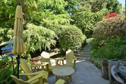 Hot Tub / Spa Photo of 377 Harry Road, Gibsons, BC