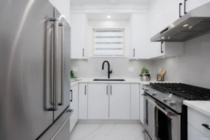 Kitchen Photo of 970 Laurel Court, Coquitlam, BC