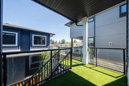 Hallway Photo of 2 6176 Elgin Avenue, Burnaby, BC