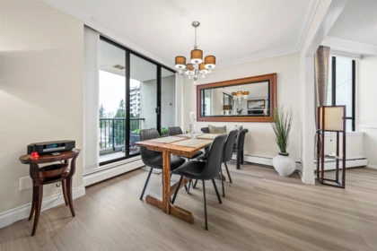 Kitchen Photo of 502 710 Seventh Avenue, New Westminster, BC