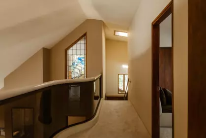 Entry Foyer Photo of 8595 Ansell Place, West Vancouver, BC