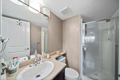 Basement Recreation Room Photo of 219 32725 George Ferguson Way, Abbotsford, BC