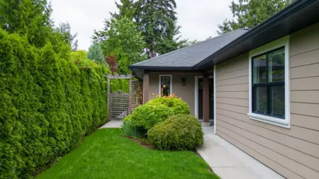 781 Gerussi Lane, Gibsons, BC, Gibsons — Half Duplex for sale