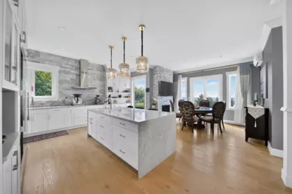 Office / Den Photo of 1572 Chippendale Court, West Vancouver, BC