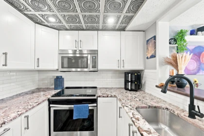 Kitchen Island Photo of 17 21550 Cherrington Avenue, Maple Ridge, BC