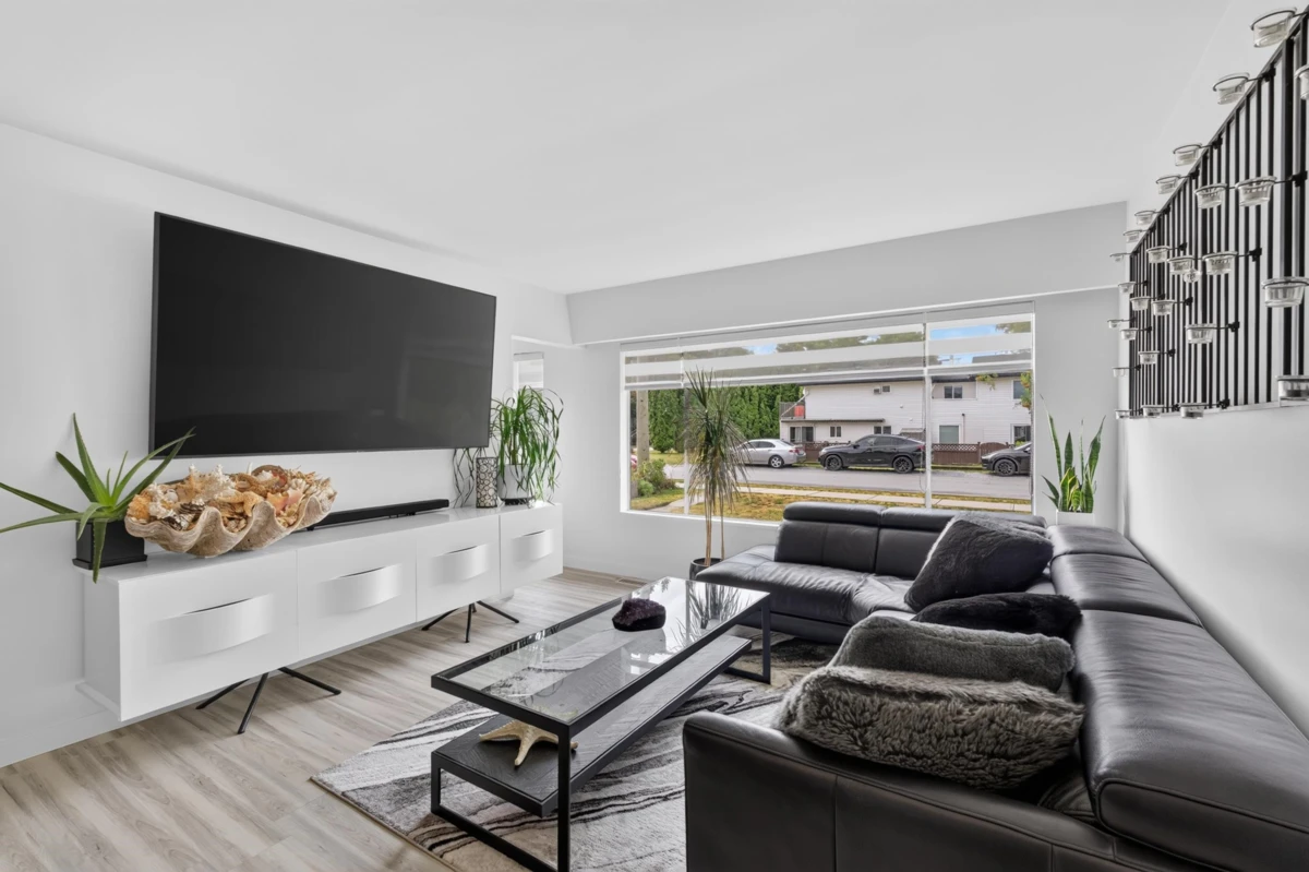 Living Room Photo of 2141 Fraser Avenue, Port Coquitlam, BC