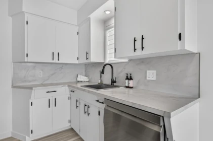 Primary Bathroom Photo of 2141 Fraser Avenue, Port Coquitlam, BC