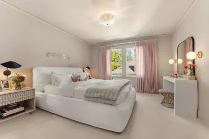 Hot Tub / Spa Photo of 5362 Cypress Street, Vancouver, BC