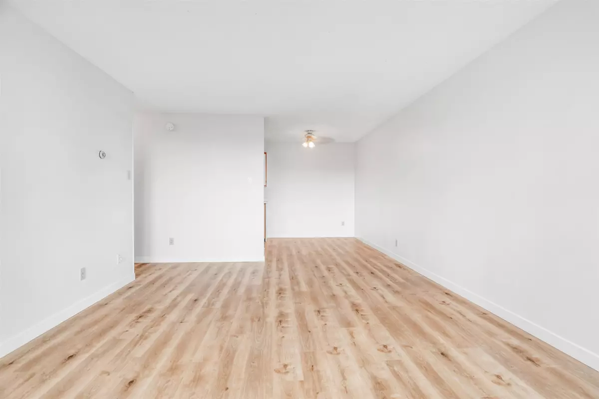 Family Room Photo of 1201 4160 Sardis Street, Burnaby, BC