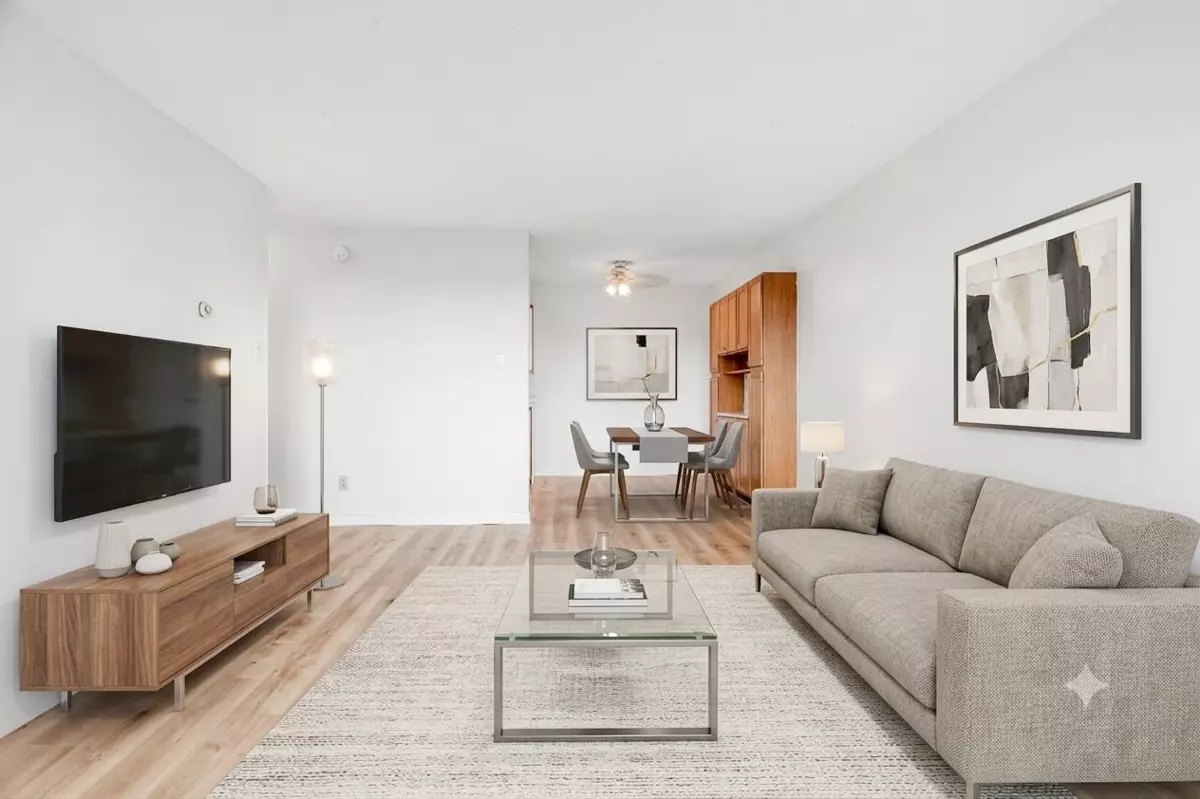 Living Room Photo of 1201 4160 Sardis Street, Burnaby, BC