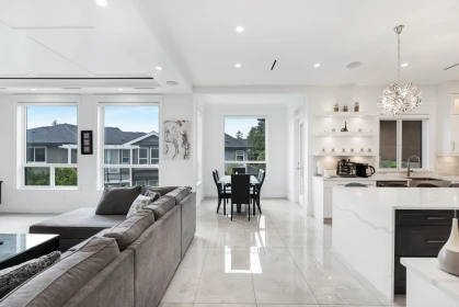 Kitchen Island Photo of 977 164 Street, Surrey, BC