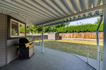 Garden / Landscaping Photo of 8902 142a Street, Surrey, BC