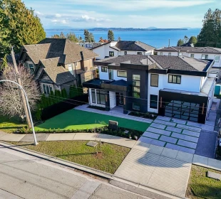 13528 14 Avenue, Surrey, BC, Surrey — Single Family Residence for sale