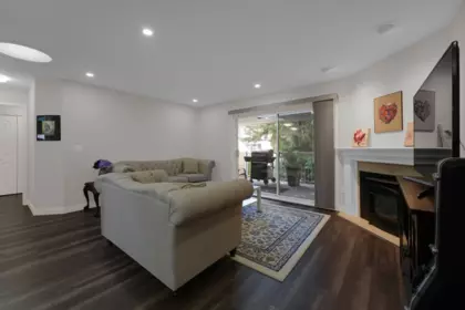 Breakfast Nook Photo of 21 32615 Murray Avenue, Abbotsford, BC