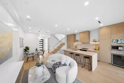Breakfast Nook Photo of 3471 Arbutus Street, Vancouver, BC
