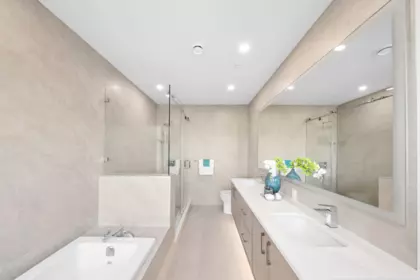 Entry Foyer Photo of 3471 Arbutus Street, Vancouver, BC