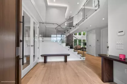 Entry Foyer Photo of 23376 124 Avenue, Maple Ridge, BC
