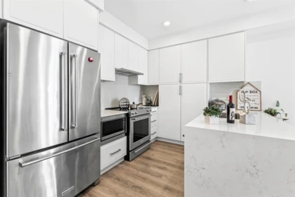 Kitchen Photo of 505 700 Clarke Road, Coquitlam, BC