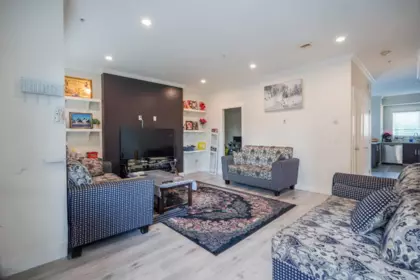 Kitchen Photo of 38 7247 140 Street, Surrey, BC
